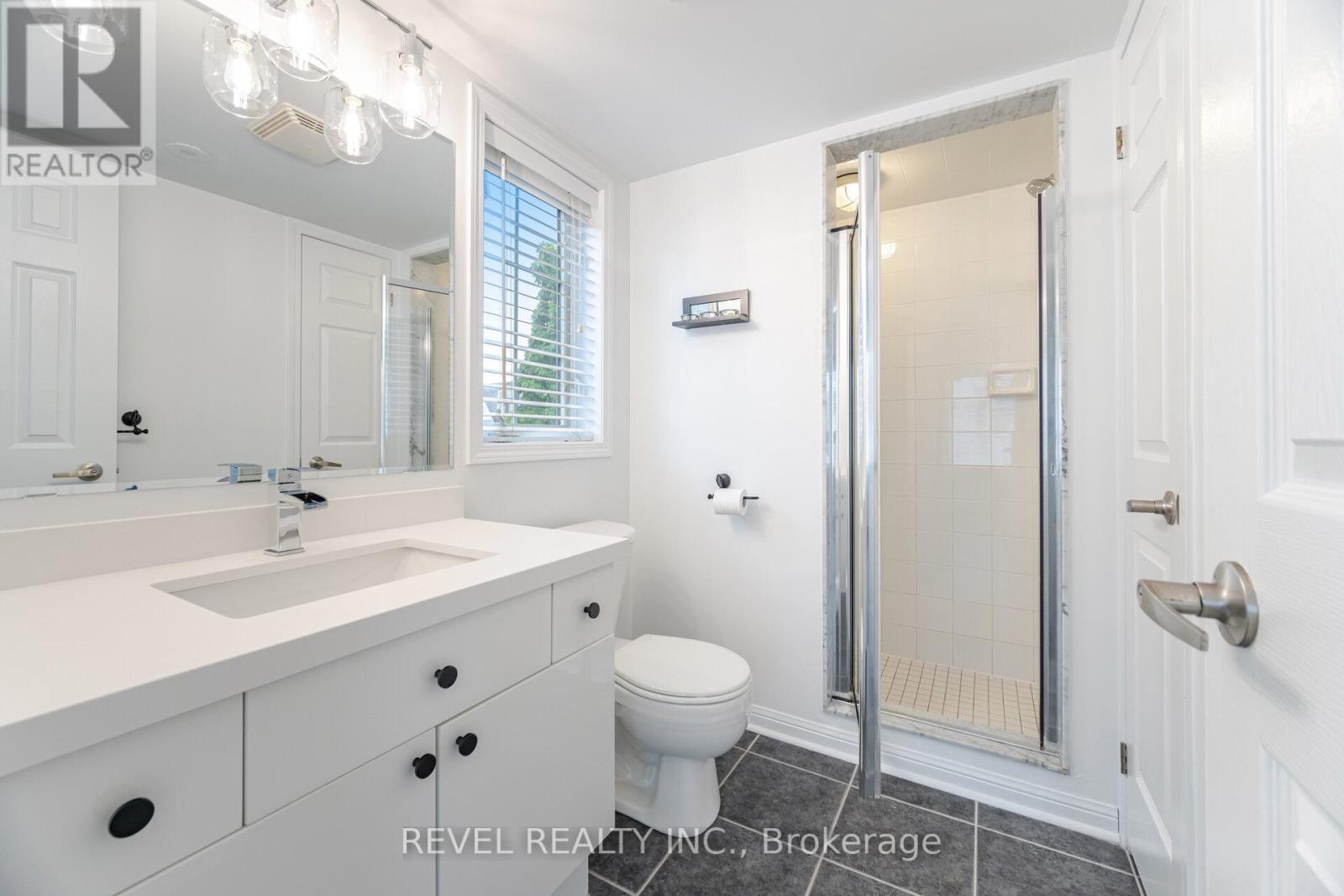 2 - 724 Neighbourhood Circle, Mississauga (Cooksville), Ontario  L5B 0B3 - Photo 18 - W12181038