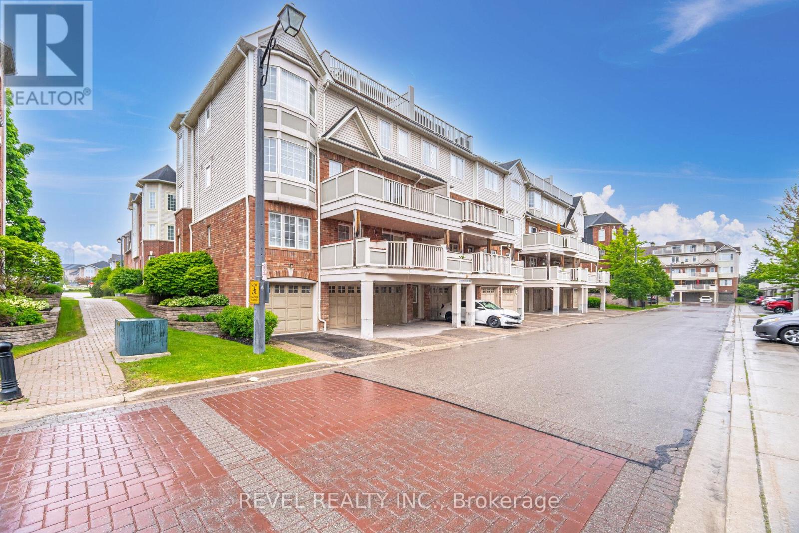 2 - 724 Neighbourhood Circle, Mississauga (Cooksville), Ontario  L5B 0B3 - Photo 24 - W12181038