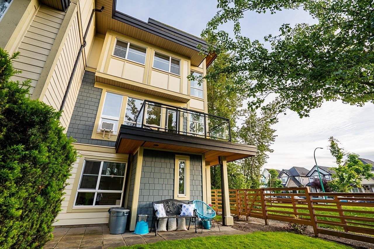 52 19477 72a Avenue, Surrey, British Columbia  V4N 6M2 - Photo 4 - R3008152