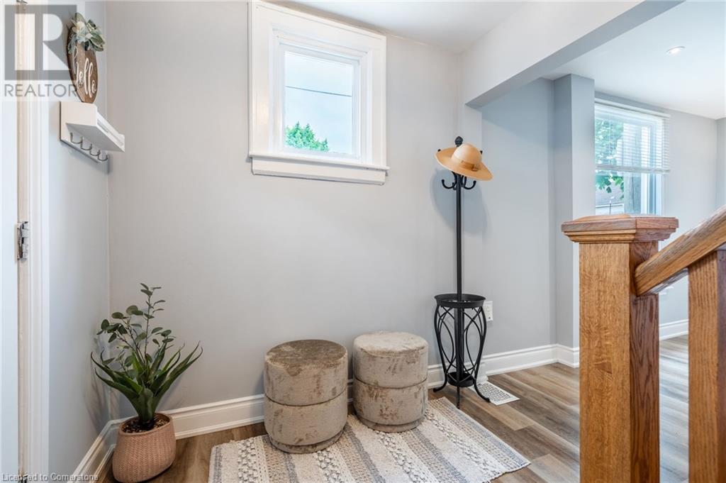 44 Fairview Avenue, Hamilton, Ontario  L8L 7B6 - Photo 4 - 40729095