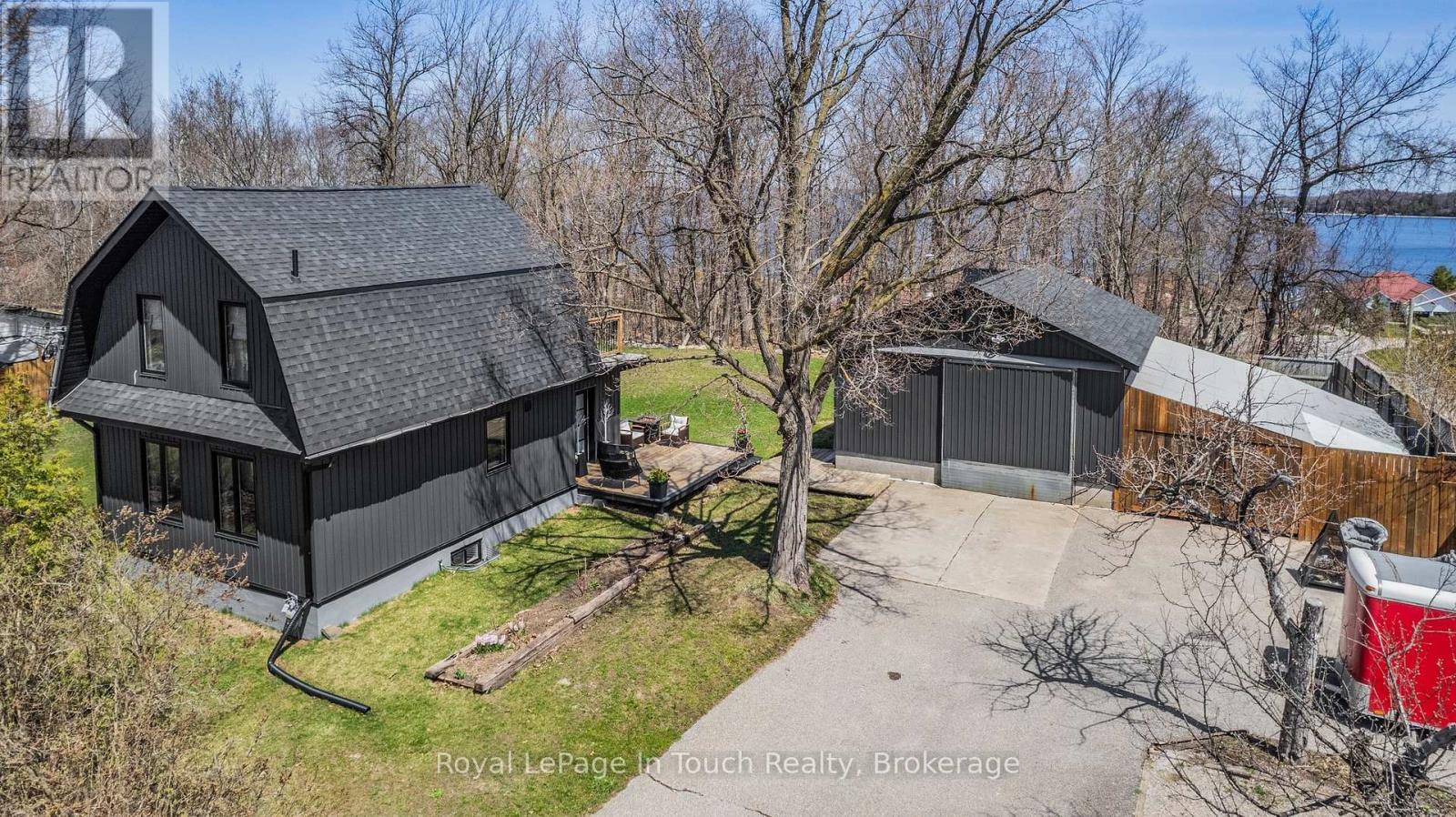 381 Olive Street, Midland, Ontario  L4R 2R4 - Photo 2 - S12181069