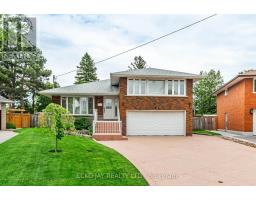 15 COMET COURT, Toronto, Ontario