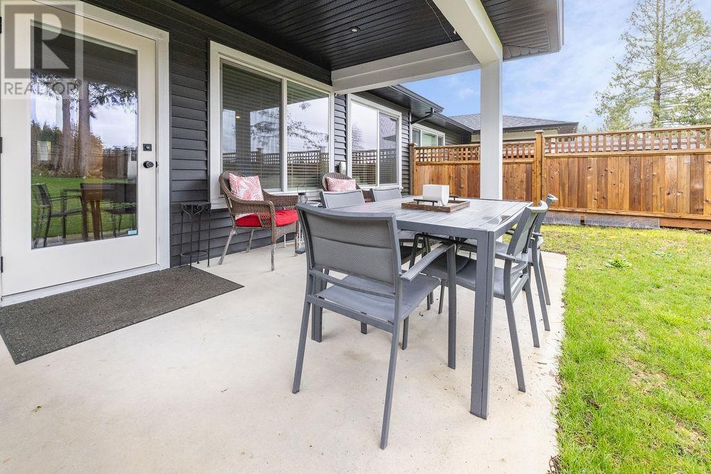 1062 Celia Crescent, Gibsons, British Columbia  V0N 1V7 - Photo 13 - R3008702