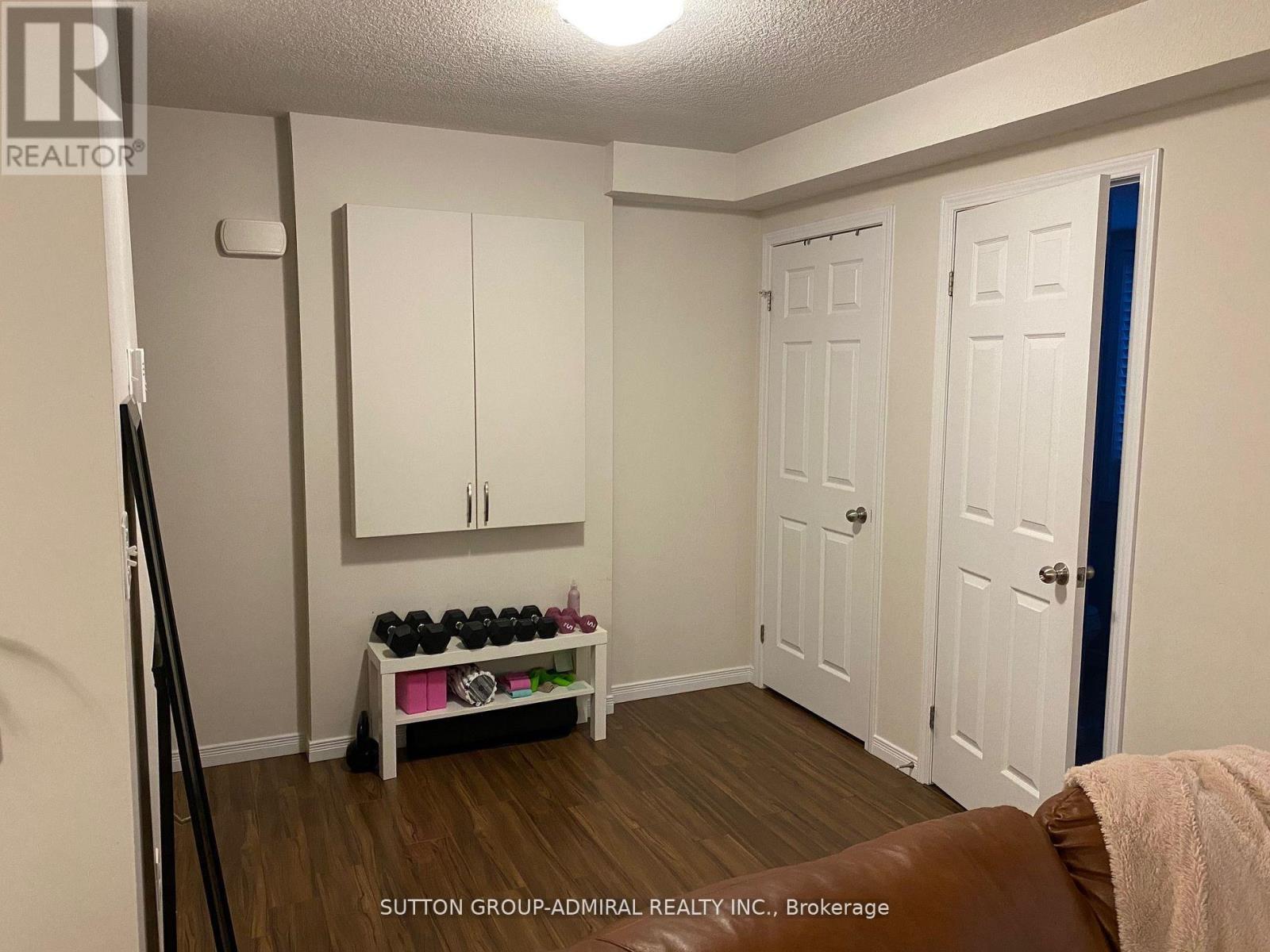 B - 25 Sienna Street, Waterloo, Ontario  N2R 1P7 - Photo 4 - X12180902