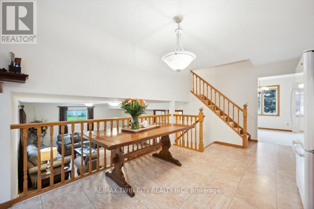 2 Cora Drive, Kitchener, Ontario  N2N 3C6 - Photo 19 - X12180918