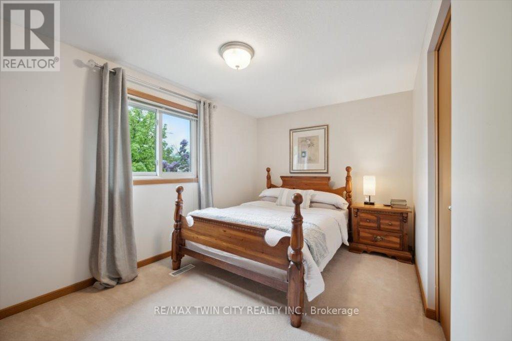 2 Cora Drive, Kitchener, Ontario  N2N 3C6 - Photo 24 - X12180918