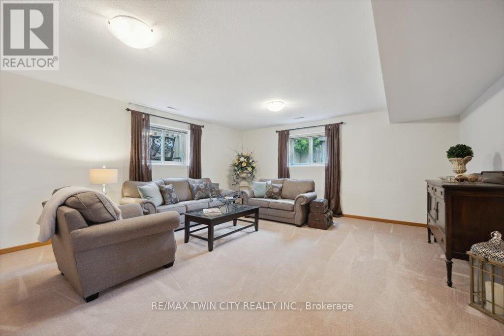 2 Cora Drive, Kitchener, Ontario  N2N 3C6 - Photo 29 - X12180918