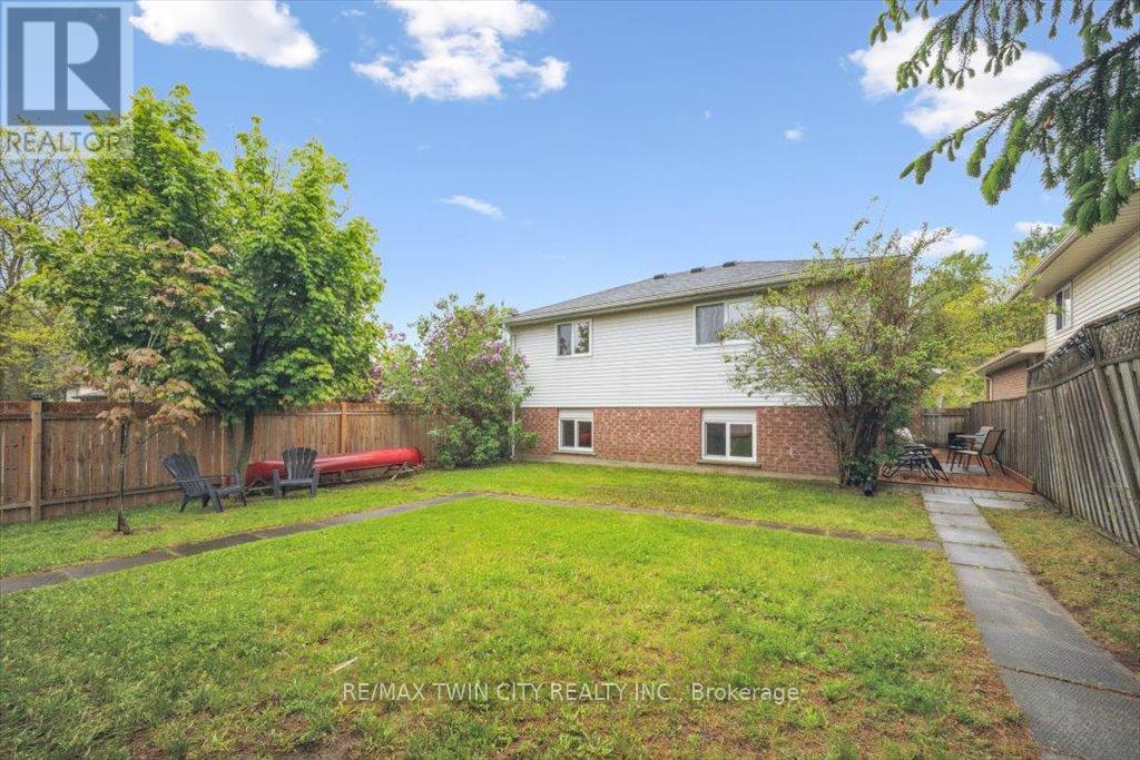 2 Cora Drive, Kitchener, Ontario  N2N 3C6 - Photo 42 - X12180918