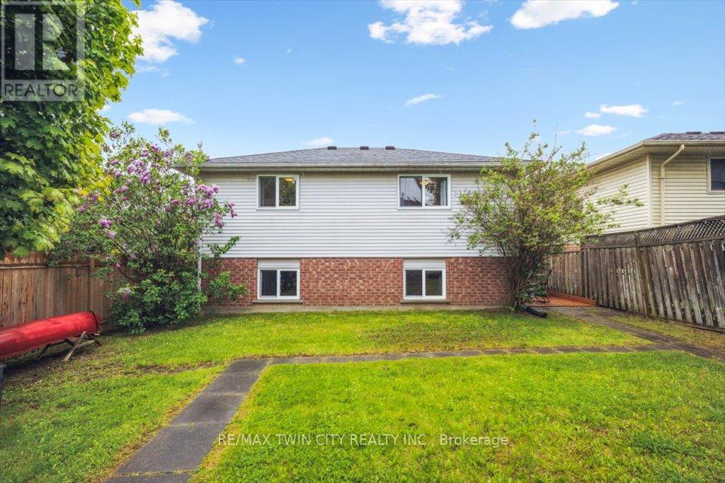 2 Cora Drive, Kitchener, Ontario  N2N 3C6 - Photo 43 - X12180918