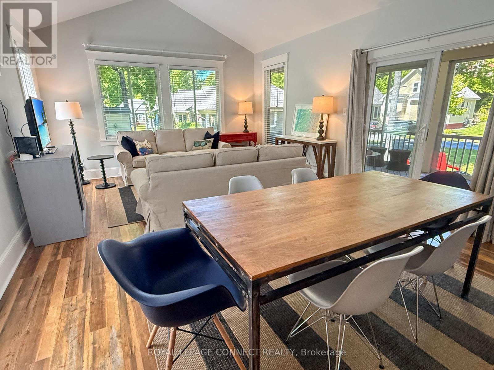 215 - 5 Hollow Lane, Prince Edward County, Ontario  K0K 1P0 - Photo 10 - X12180963