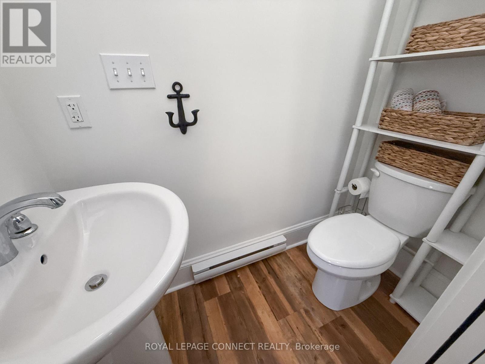 215 - 5 Hollow Lane, Prince Edward County, Ontario  K0K 1P0 - Photo 17 - X12180963