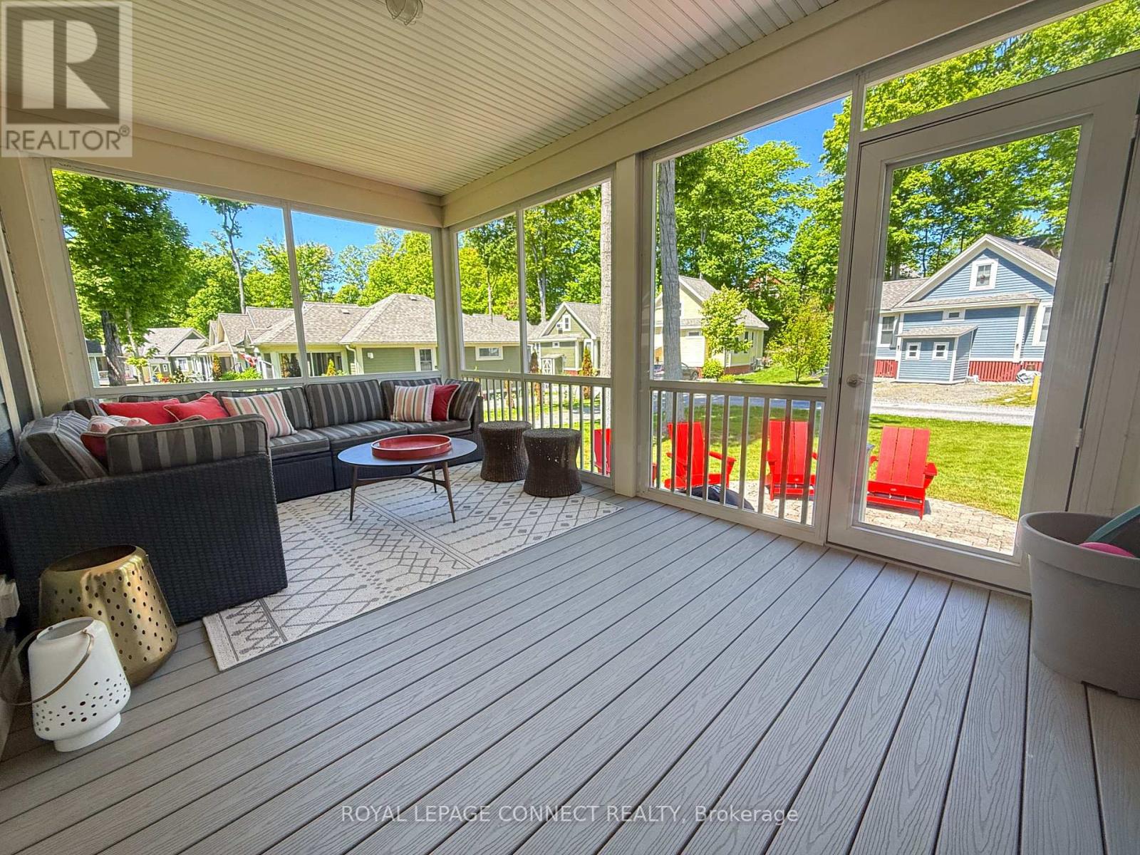 215 - 5 Hollow Lane, Prince Edward County, Ontario  K0K 1P0 - Photo 5 - X12180963