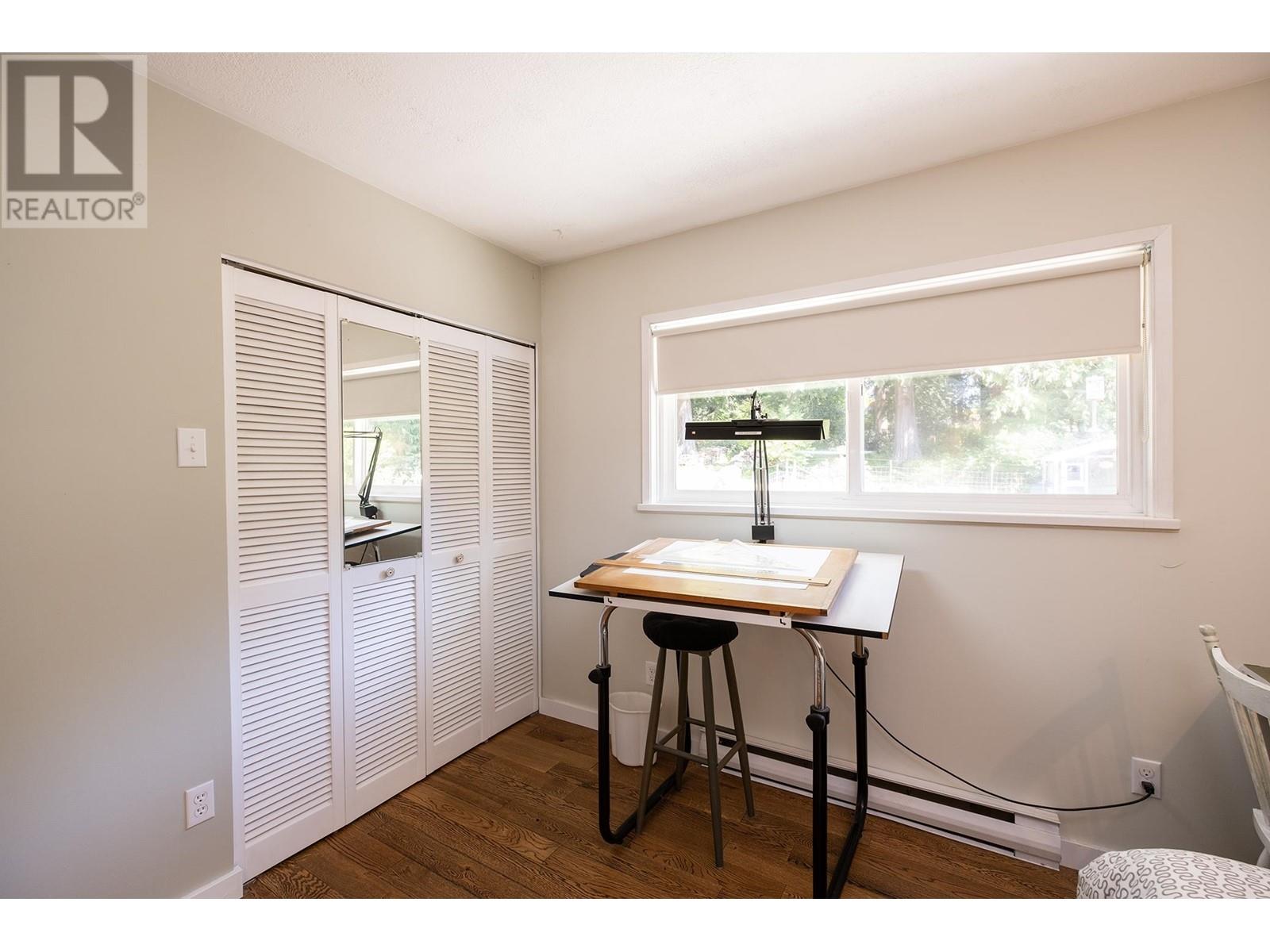 1238 Gower Point Road, Gibsons, British Columbia  V0N 1V3 - Photo 14 - R3008703