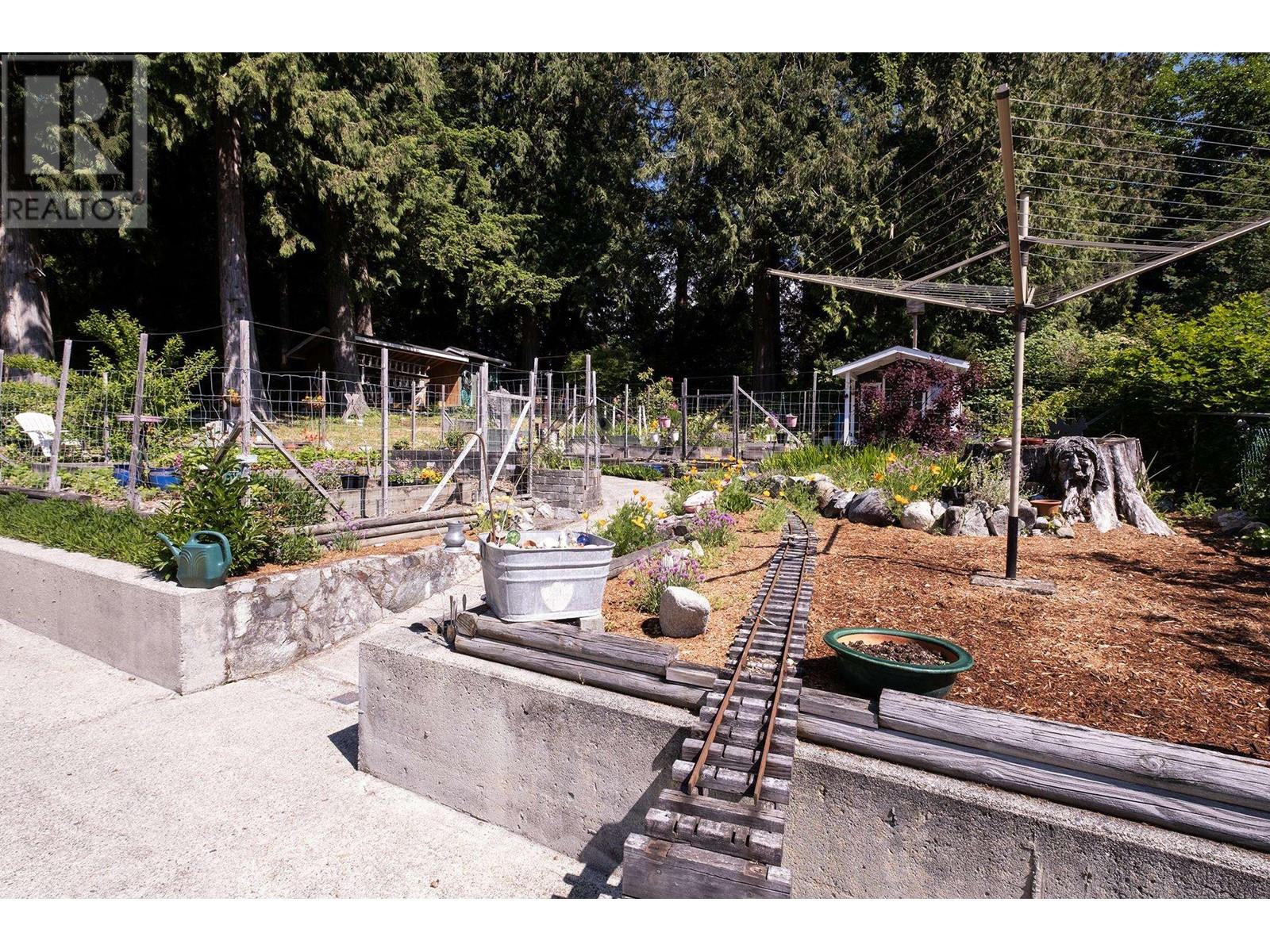 1238 Gower Point Road, Gibsons, British Columbia  V0N 1V3 - Photo 26 - R3008703