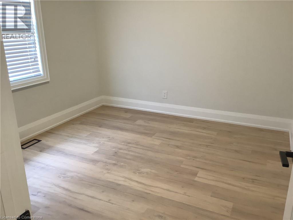 229 West 18th Street, Hamilton, Ontario  L9C 4H1 - Photo 14 - 40734013