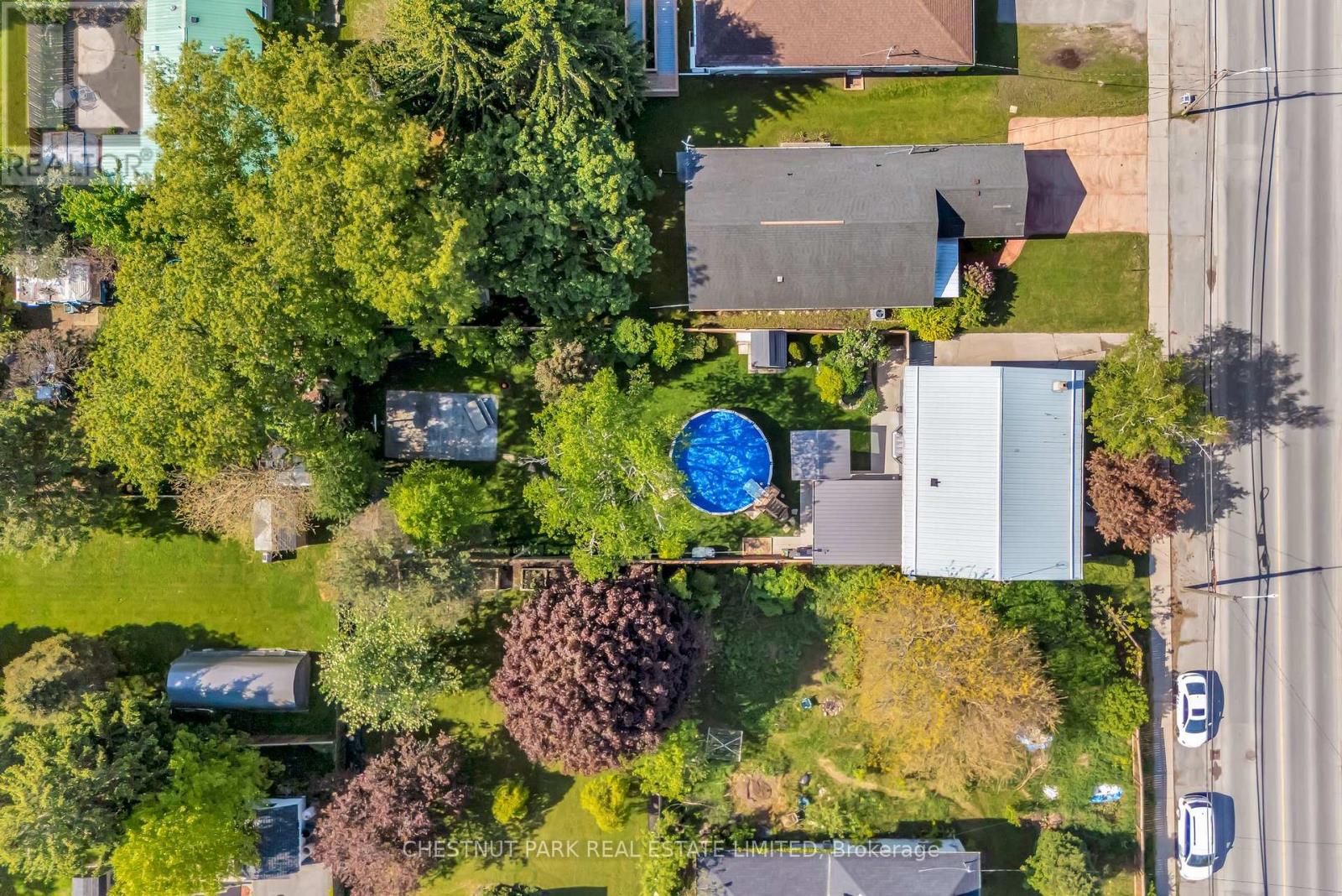 31 Lake Street, Prince Edward County, Ontario  K0K 2T0 - Photo 3 - X12086269