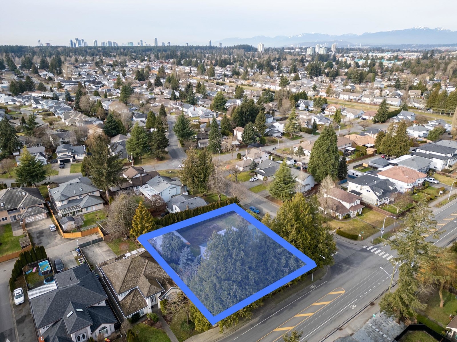 9387 156 Street, Surrey, British Columbia  V3R 4L1 - Photo 3 - R3008387