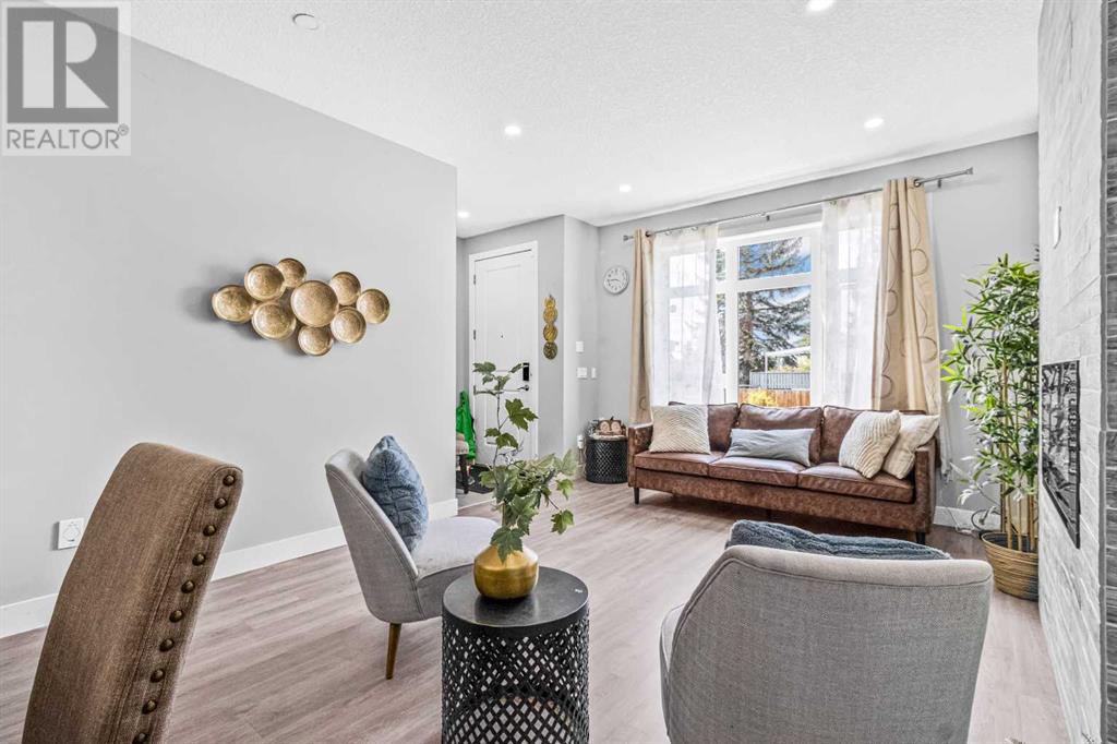 Property at 1910 48 Street NW image 4