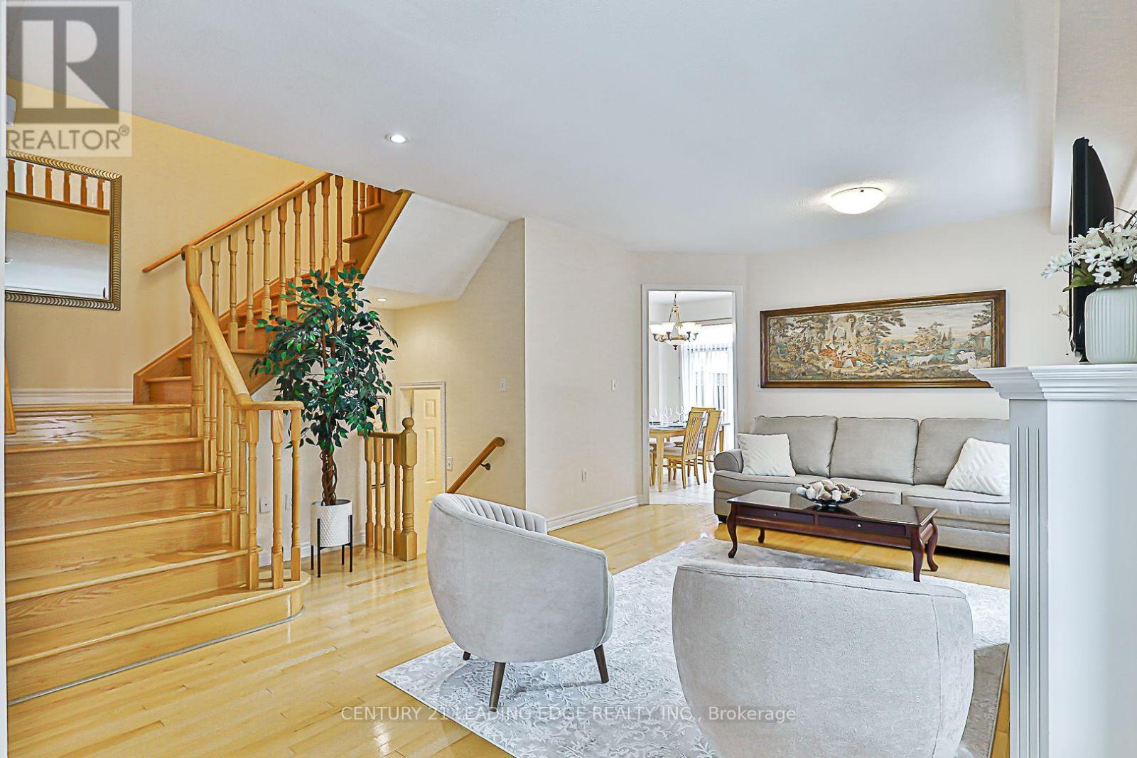 201 Terra Road, Vaughan, Ontario  L4L 3J4 - Photo 9 - N12175568
