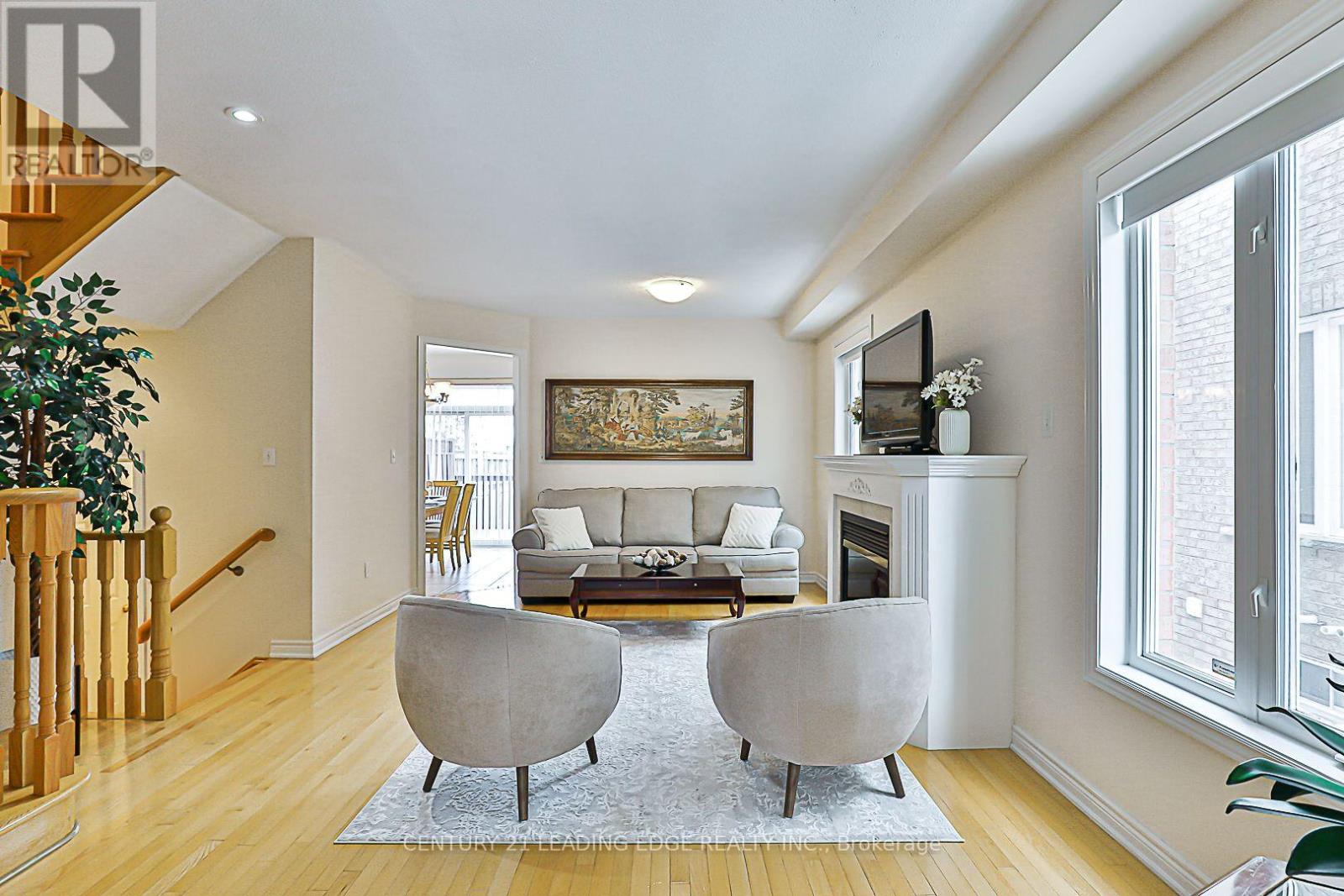201 Terra Road, Vaughan, Ontario  L4L 3J4 - Photo 8 - N12175568