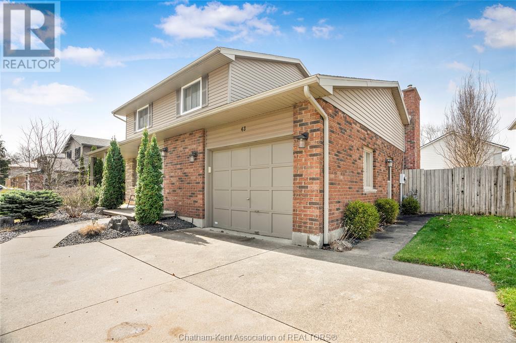 43 Daleview Crescent, Chatham, Ontario    - Photo 2 - 25013475