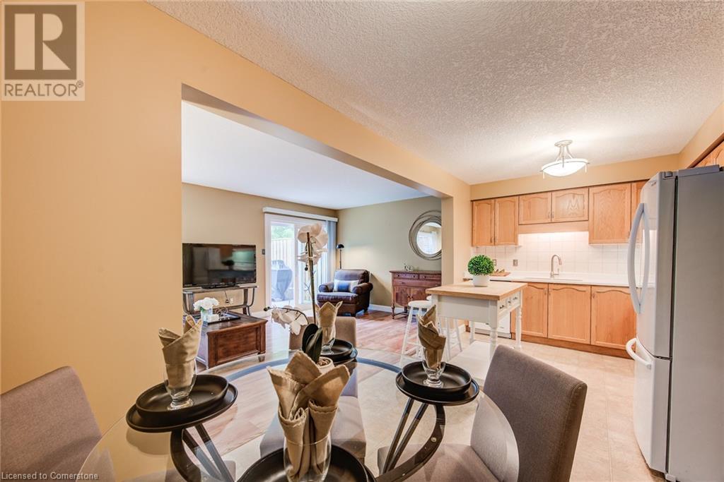 454 Annapolis Court, Waterloo, Ontario  N2K 4E7 - Photo 11 - 40732733