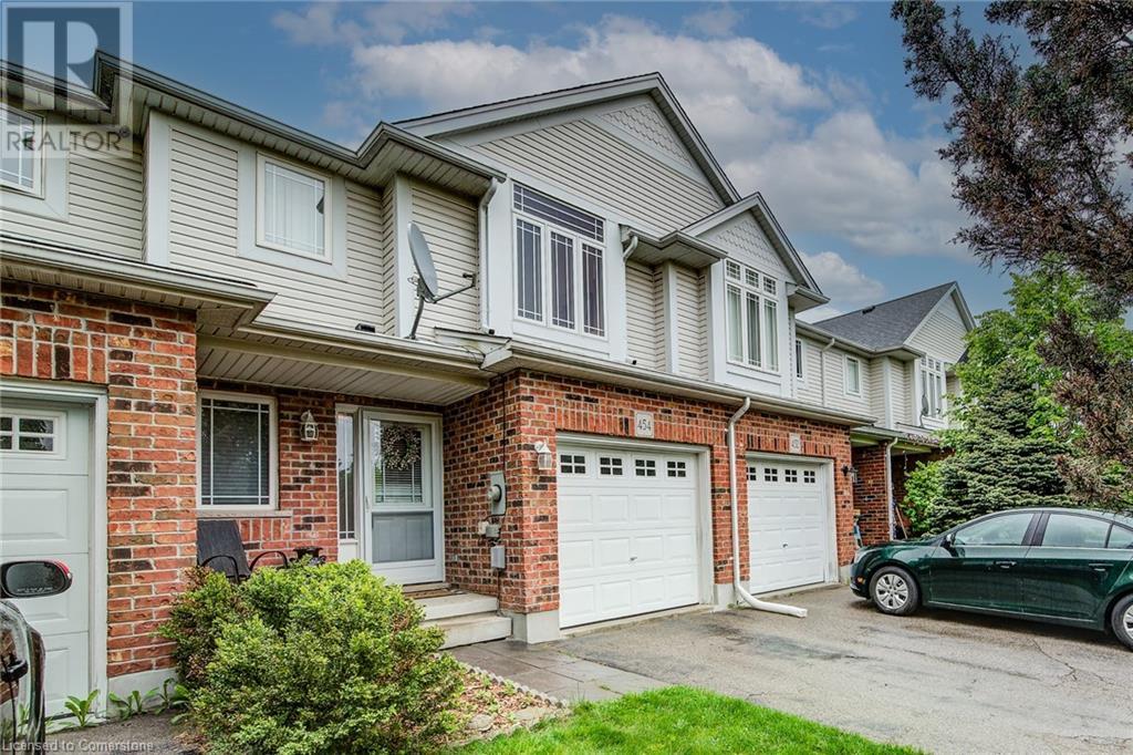 454 Annapolis Court, Waterloo, Ontario  N2K 4E7 - Photo 4 - 40732733