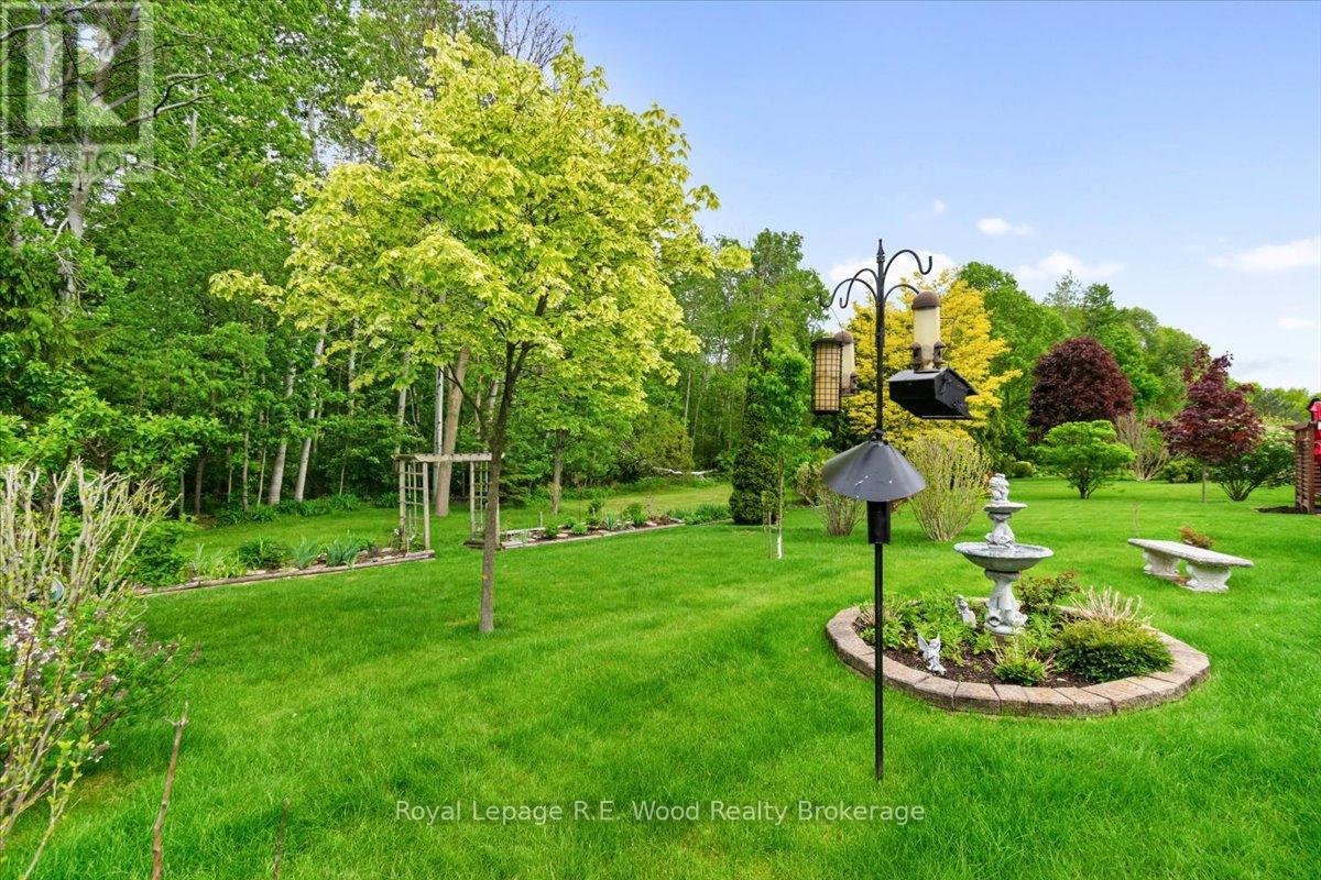 102 Wilson Avenue, Tillsonburg, Ontario  N4G 5T2 - Photo 25 - X12128375