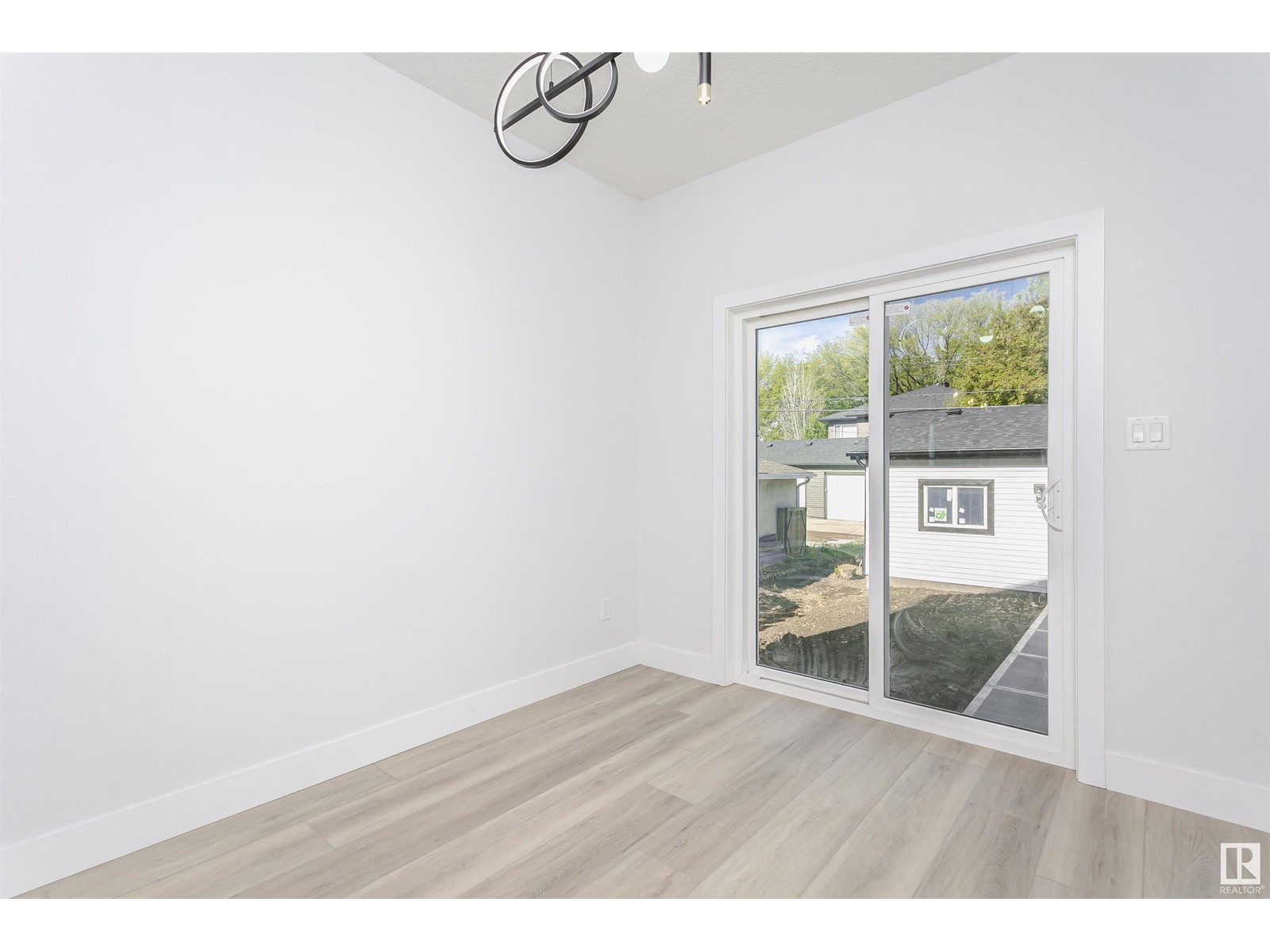 10332 77 St Nw, Edmonton, Alberta  T6A 3C3 - Photo 14 - E4439087