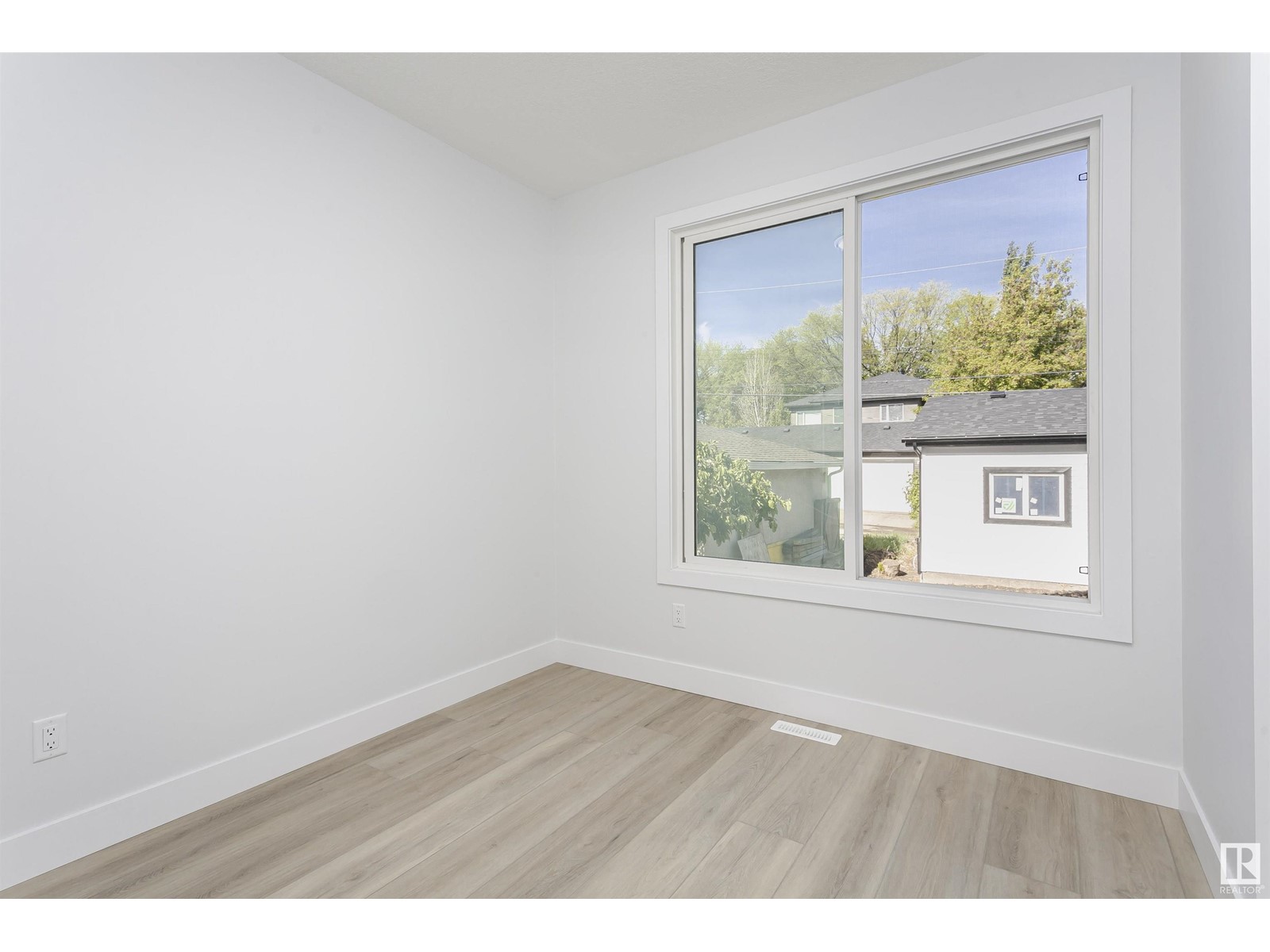 10332 77 St Nw, Edmonton, Alberta  T6A 3C3 - Photo 17 - E4439087