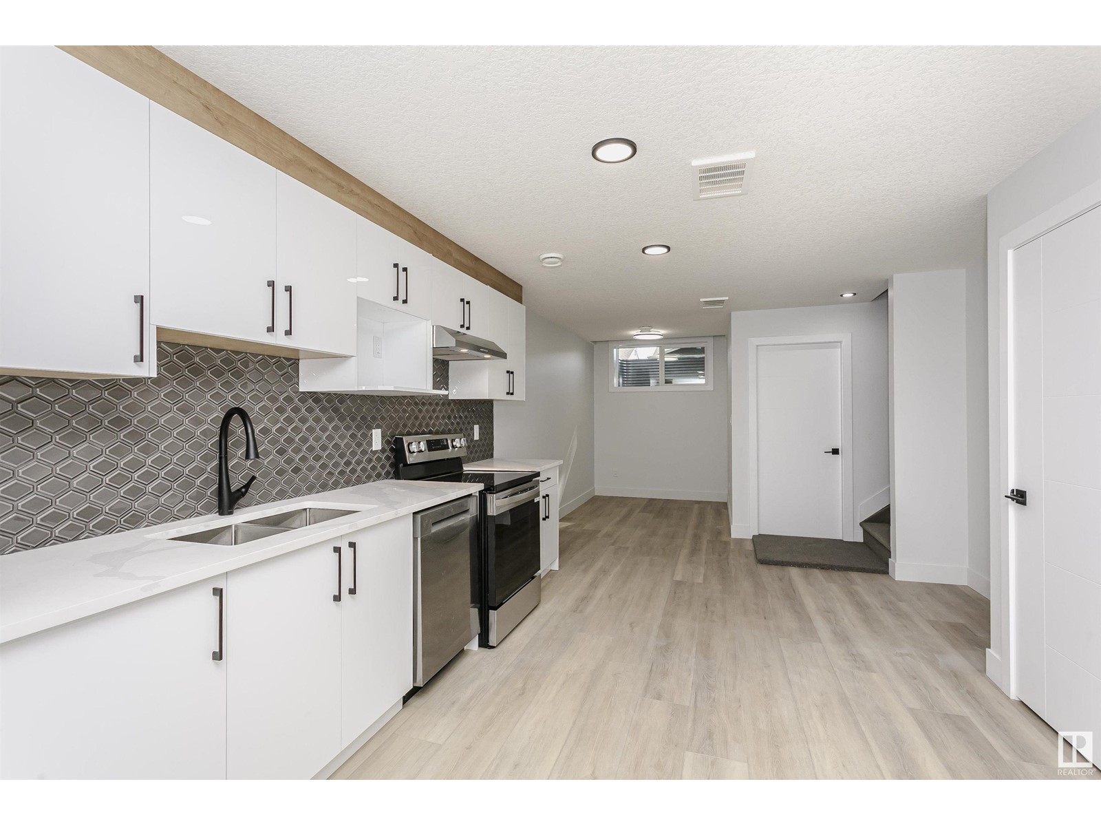10332 77 St Nw, Edmonton, Alberta  T6A 3C3 - Photo 34 - E4439087