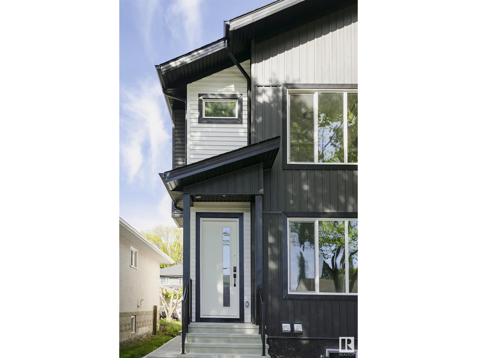 10332 77 St Nw, Edmonton, Alberta  T6A 3C3 - Photo 4 - E4439087