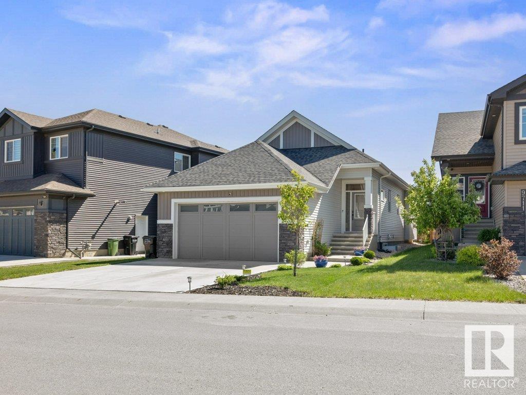 9715 223 ST NW, Edmonton, Alberta