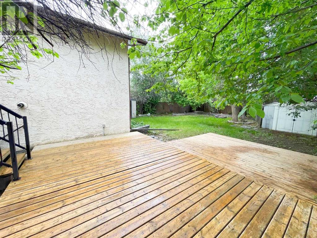 40 Mohawk Road W, Lethbridge, Alberta  T1K 5J6 - Photo 4 - A2224859