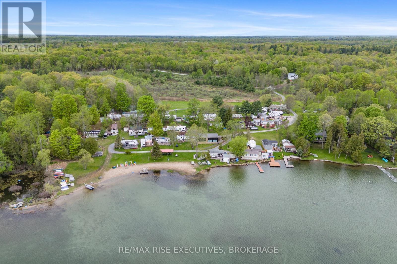 13 - 9 Glenford Lane, Frontenac, Ontario  K0H 1T0 - Photo 19 - X12181209