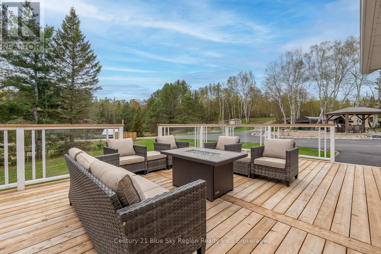 54 Chadbourne Drive, North Bay, Ontario  P1B 8G2 - Photo 4 - X12181180