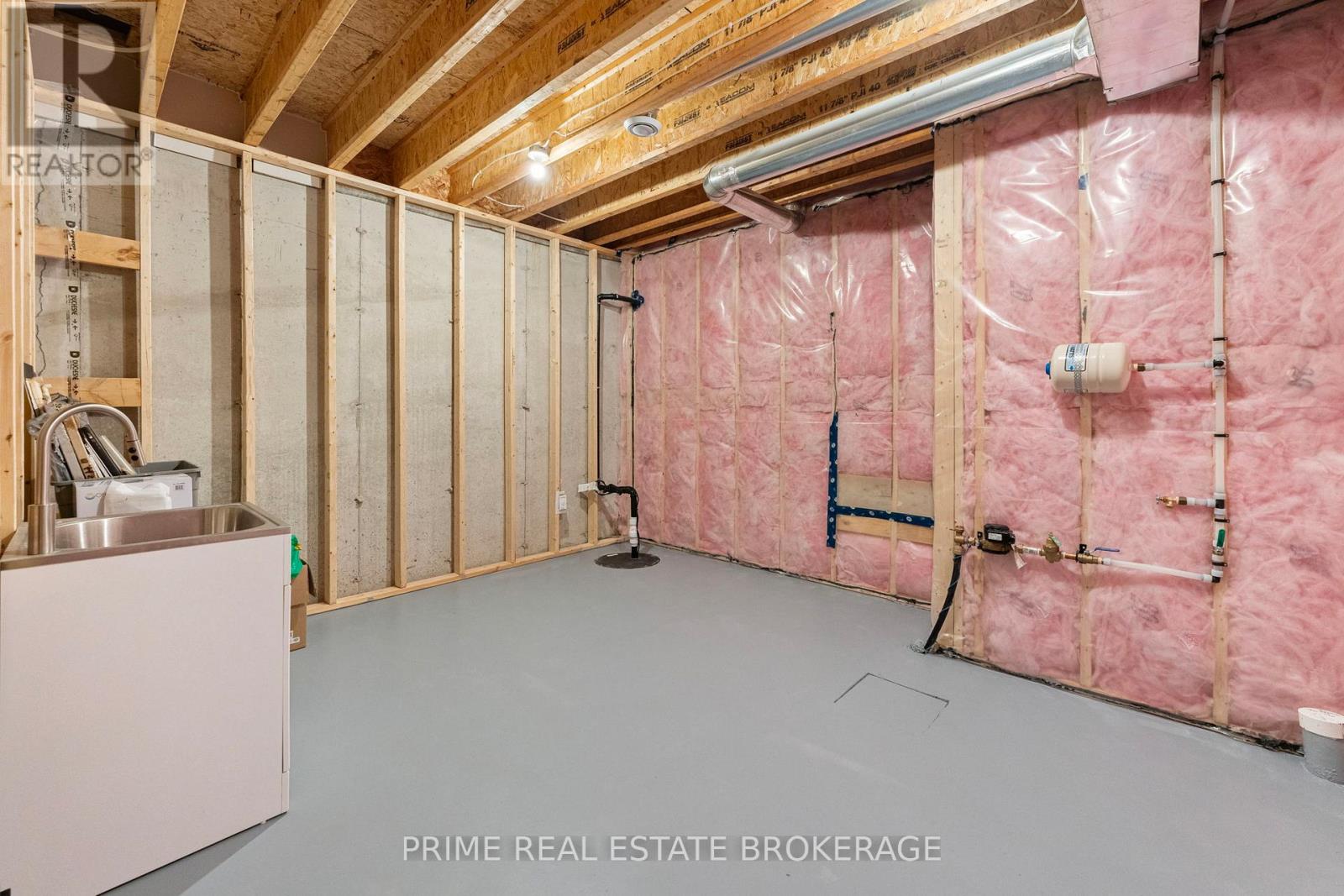 3 - 106 Coastal Crescent, Lambton Shores, Ontario  N0M 1T0 - Photo 30 - X12181160