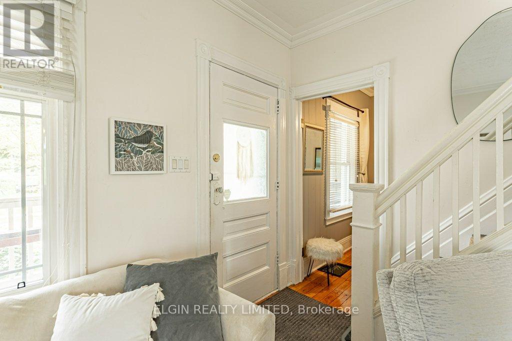 Photo 5 of 29 for 81 Hemlock Street