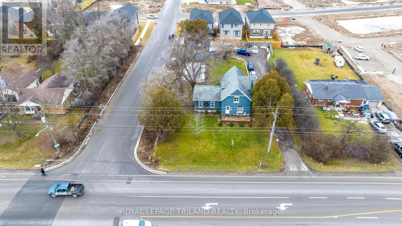 3077 WHITE OAK ROAD, London South, Ontario