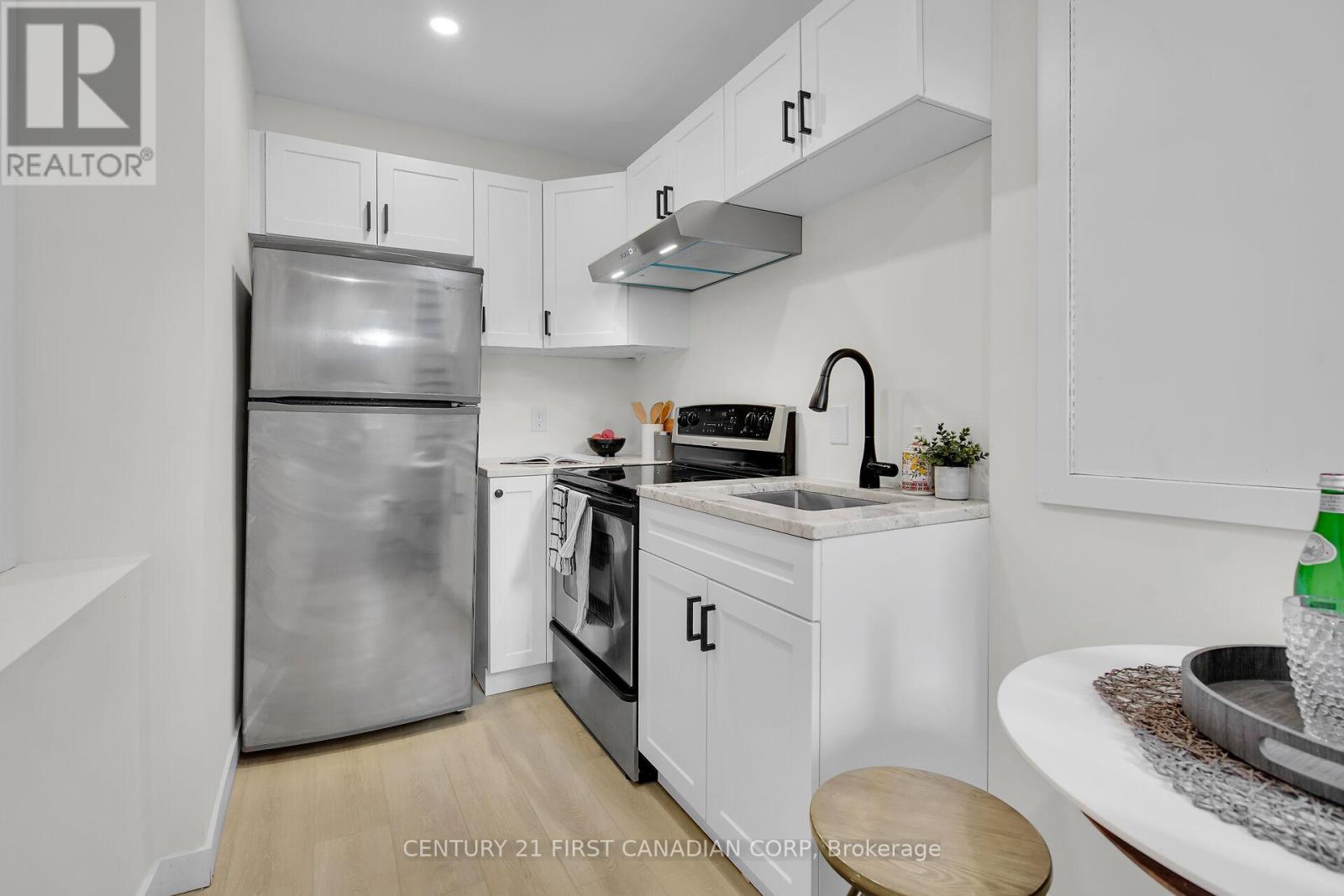 Photo 22 of 40 for 128 Adelaide Street N