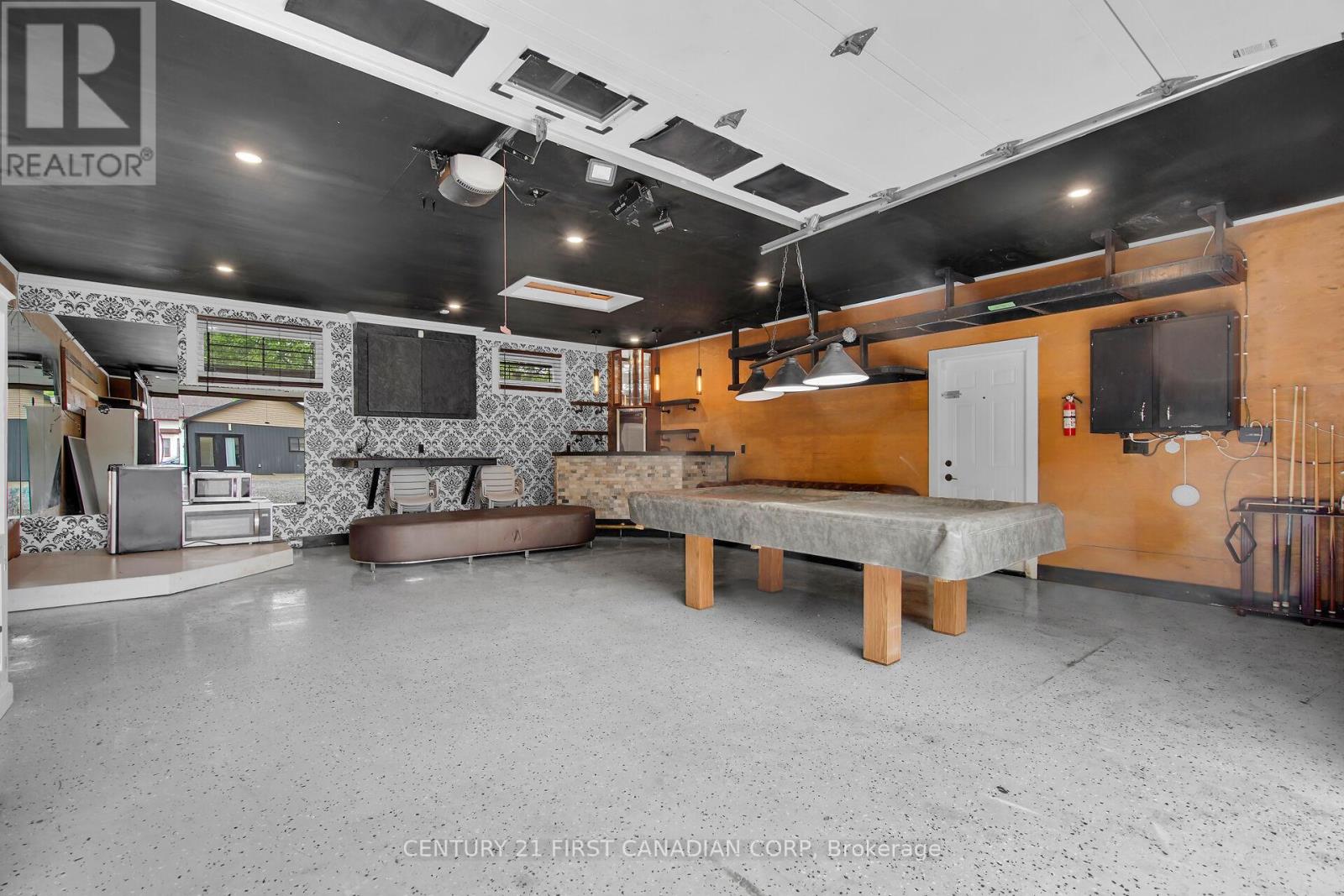 128 Adelaide Street N, London East, Ontario  N6B 3G8 - Photo 31 - X12181333
