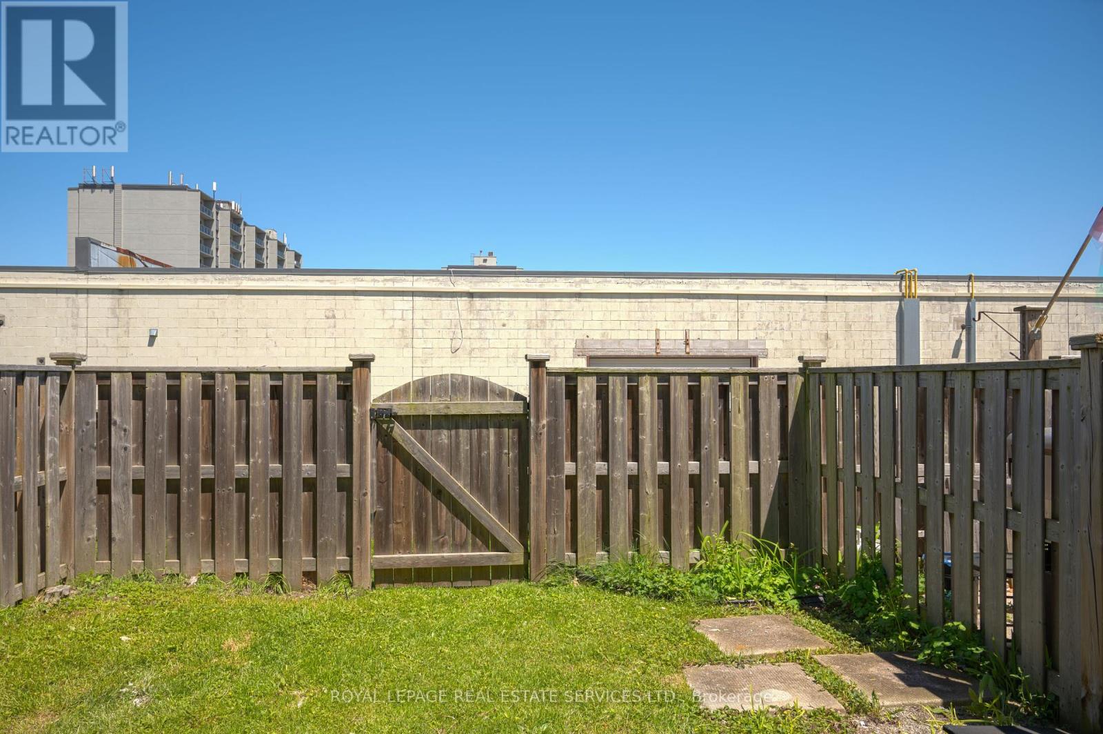 13 - 215 Trudeau Drive, Sarnia, Ontario  N7S 4T5 - Photo 42 - X12180015