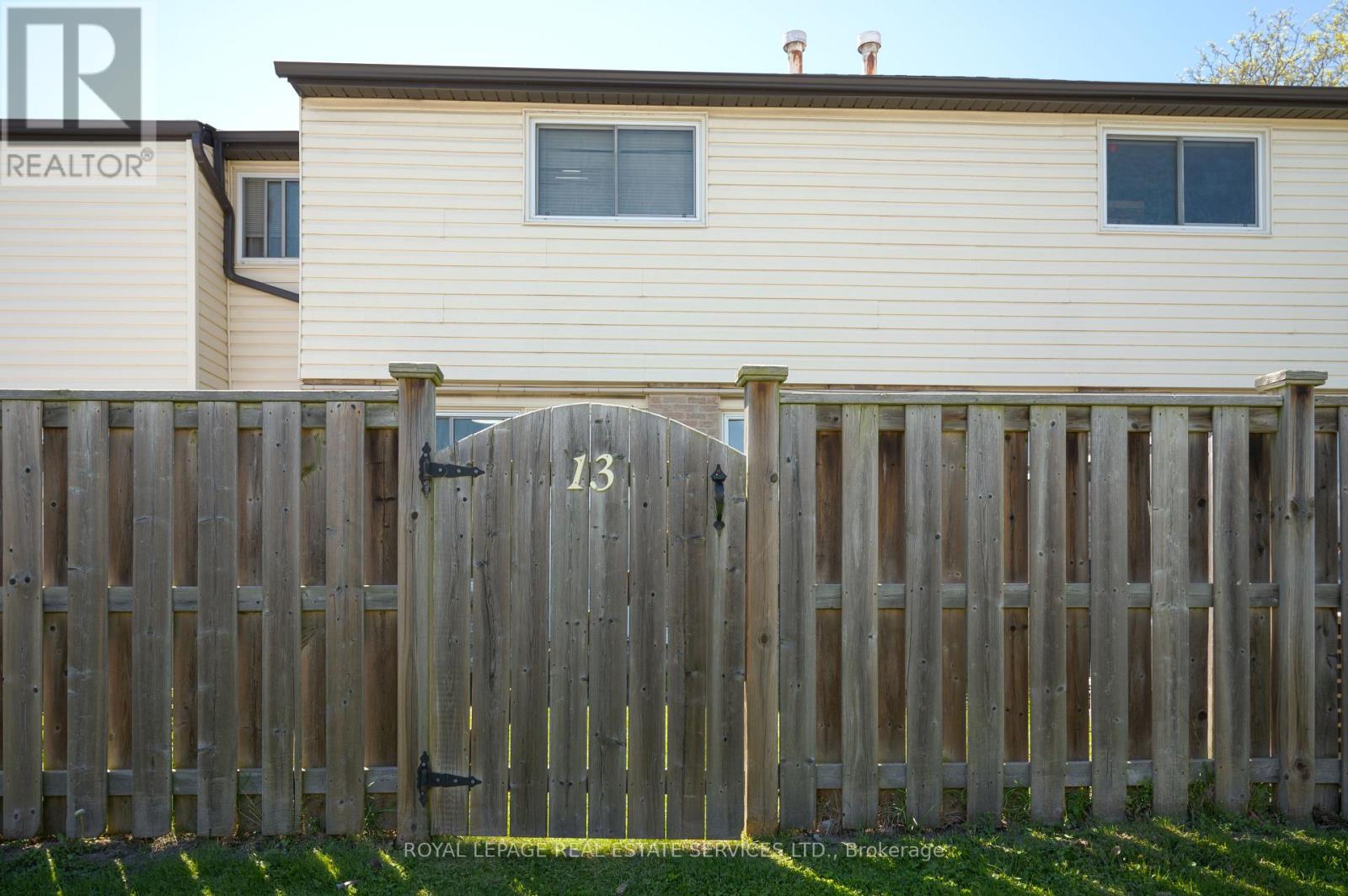 13 - 215 Trudeau Drive, Sarnia, Ontario  N7S 4T5 - Photo 41 - X12180015