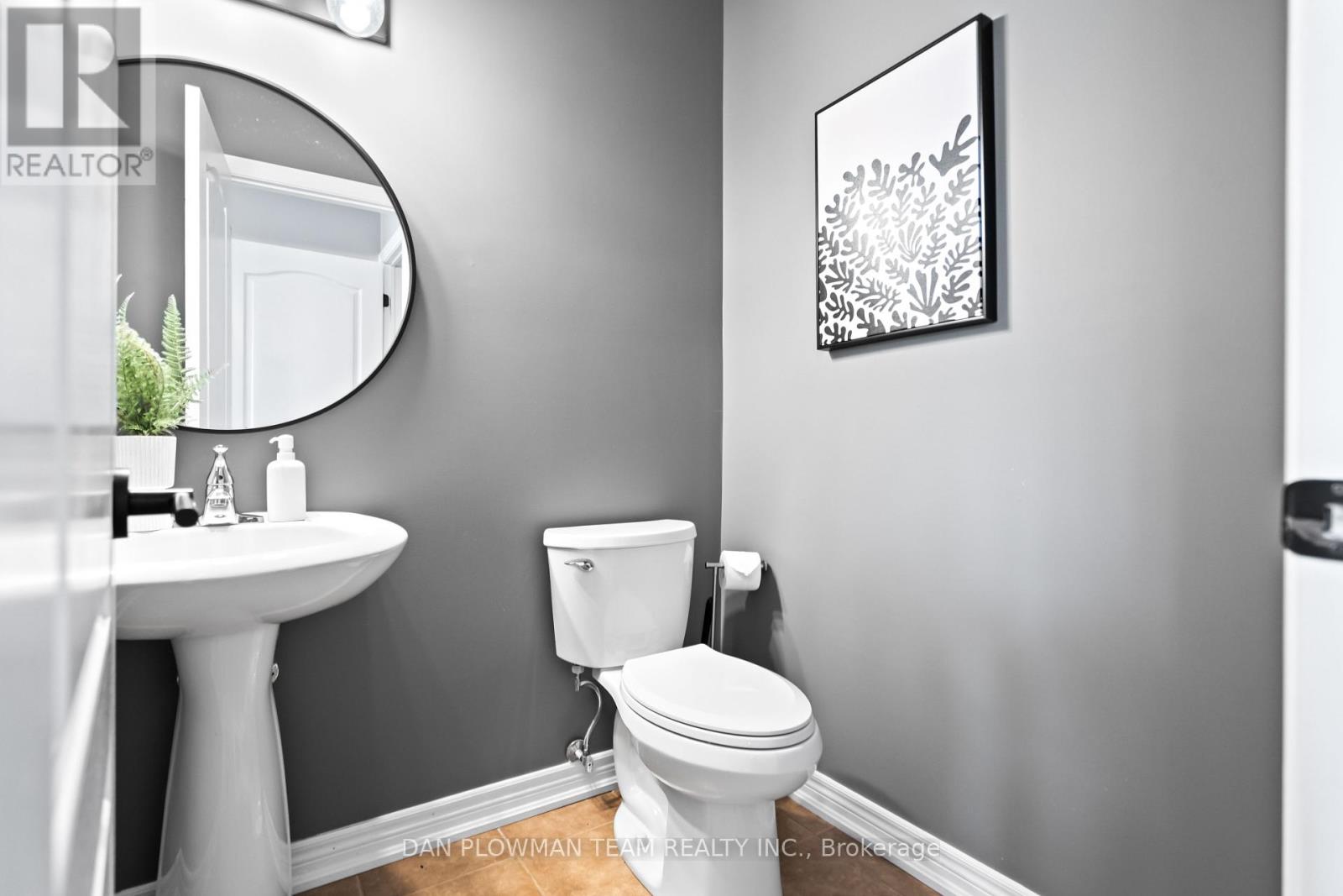 25 Strandmore Circle, Whitby, Ontario  L1M 0C1 - Photo 17 - E12175420