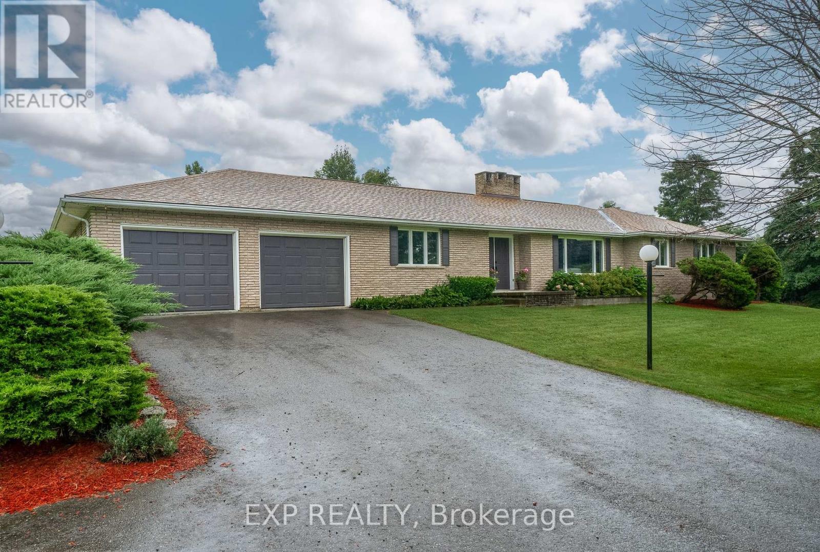 737 COUNTY RD 18, Prince Edward County, Ontario