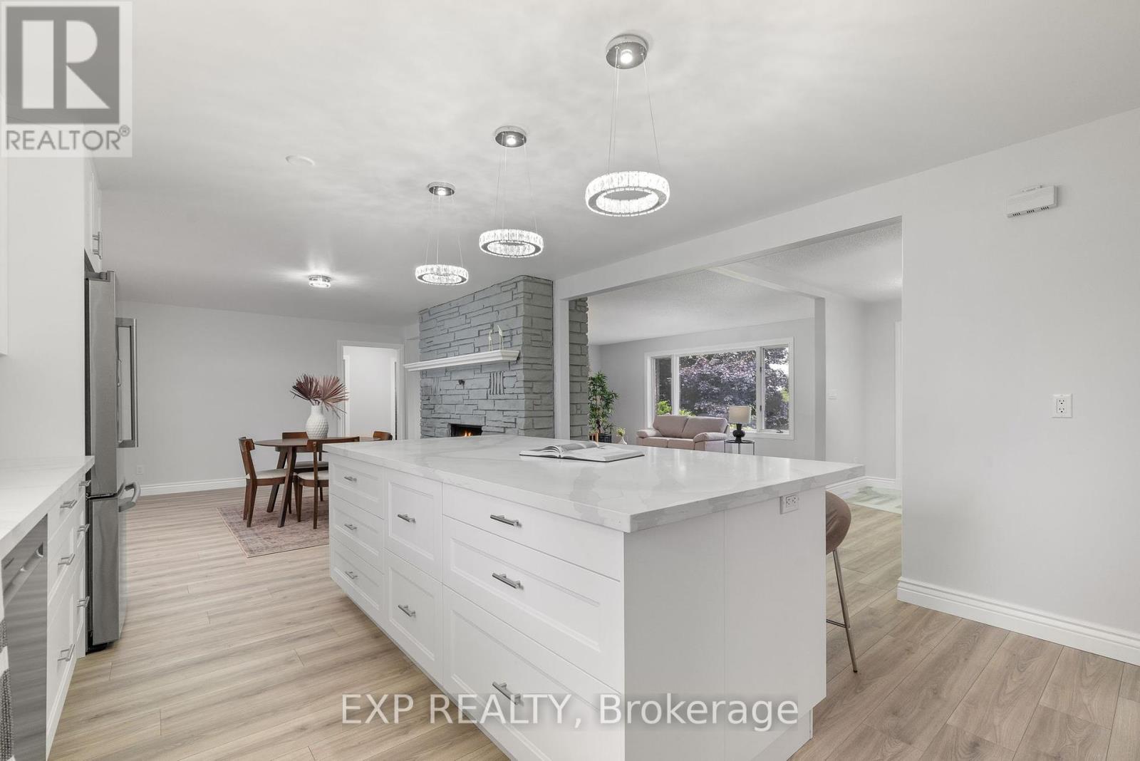 737 County Rd 18, Prince Edward County, Ontario  K0K 1P0 - Photo 11 - X12181239