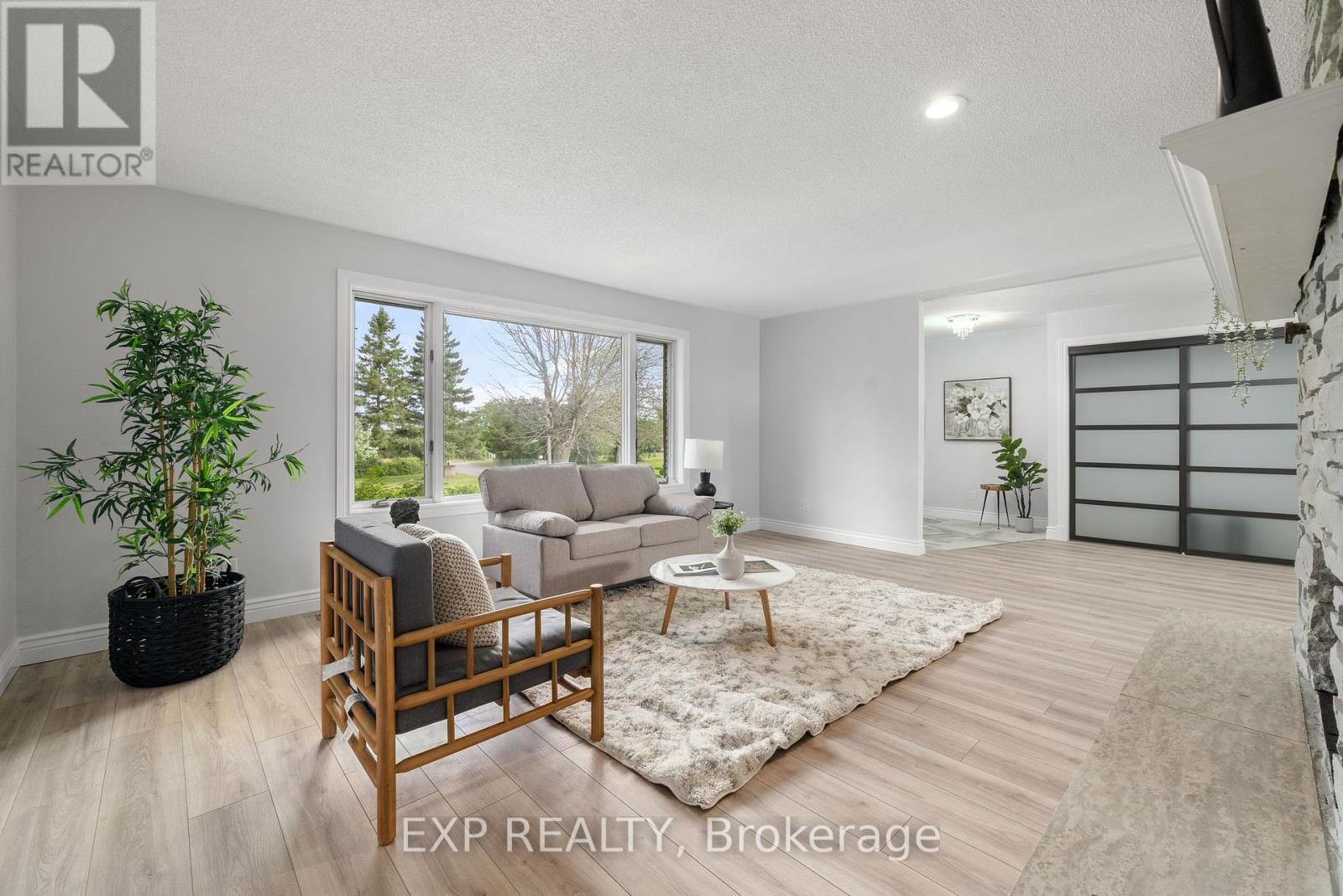 737 County Rd 18, Prince Edward County, Ontario  K0K 1P0 - Photo 6 - X12181239