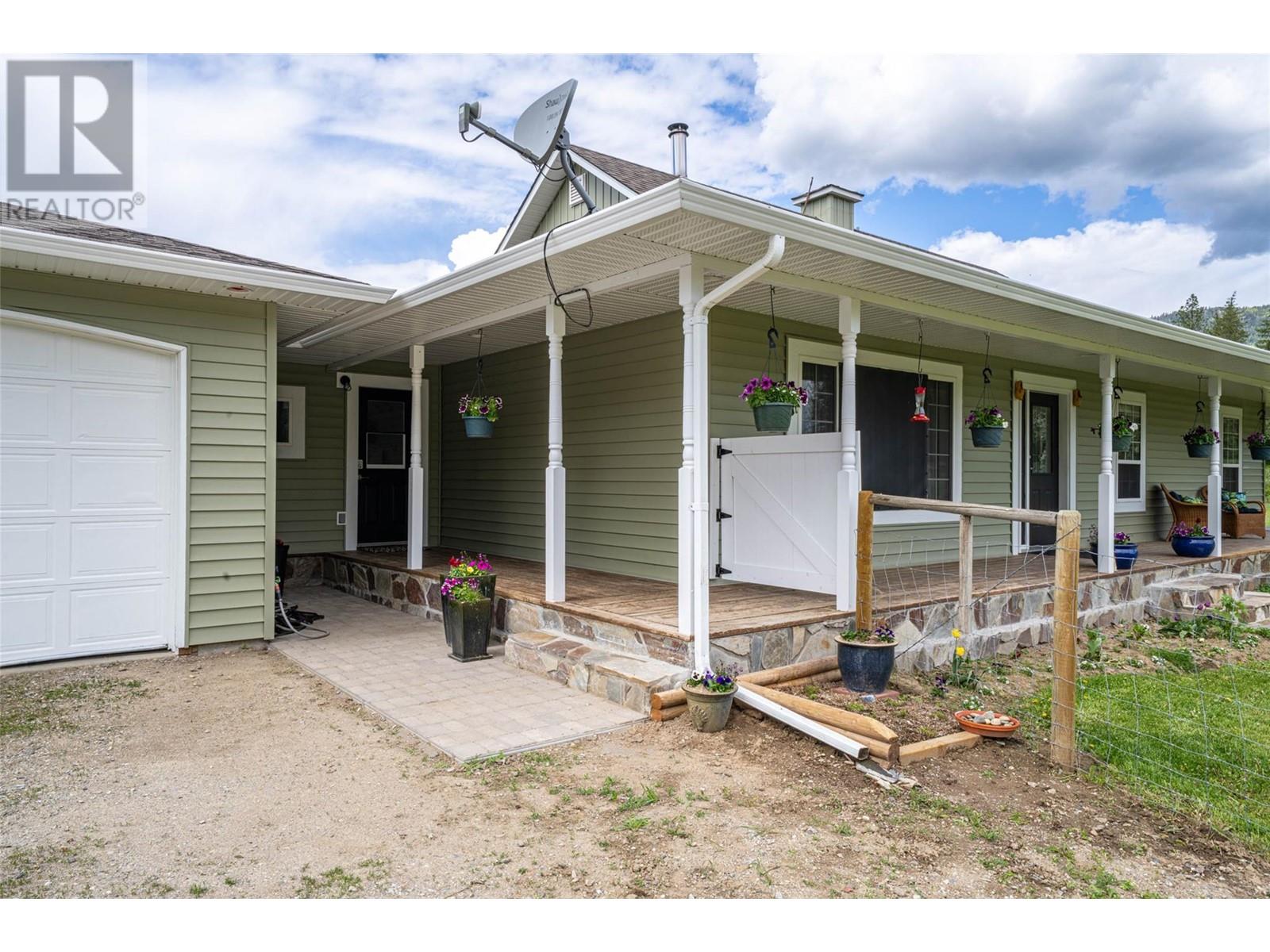 4858 Salmon River Road, Spallumcheen, British Columbia  V0E 1B4 - Photo 58 - 10347783