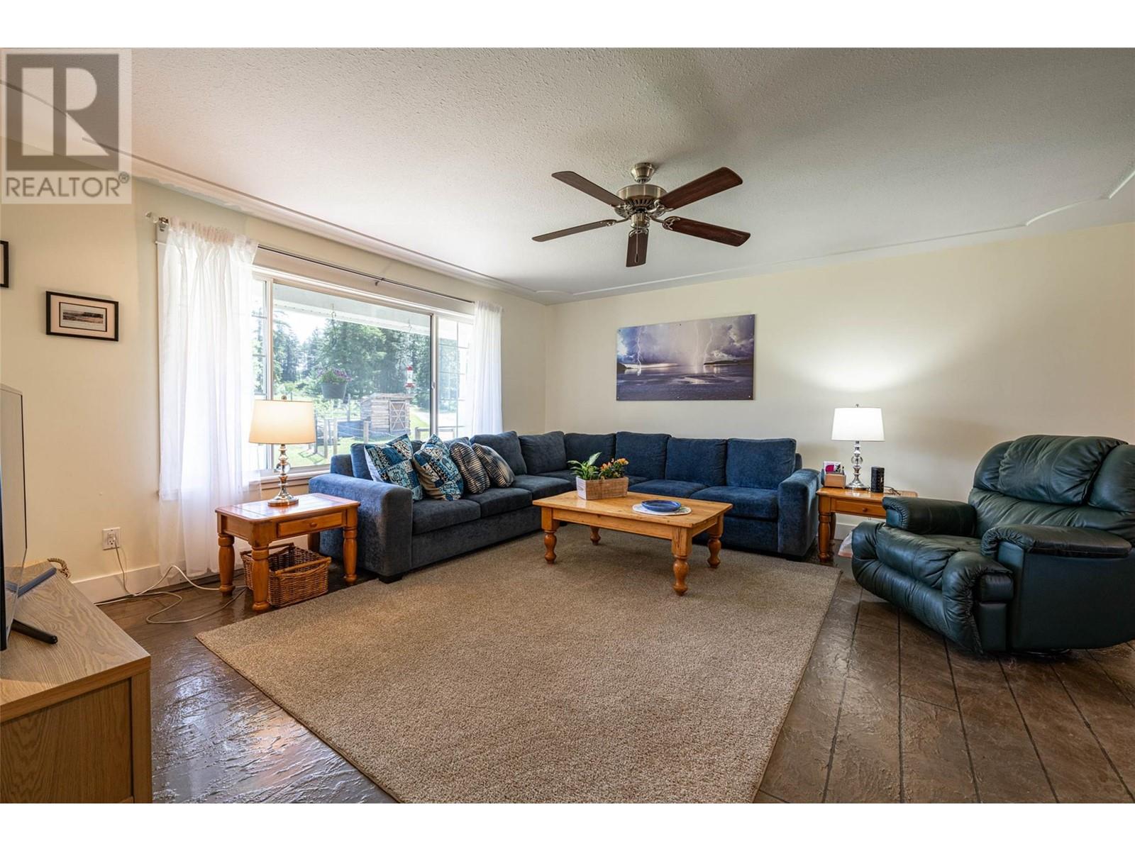 4858 Salmon River Road, Spallumcheen, British Columbia  V0E 1B4 - Photo 30 - 10347783