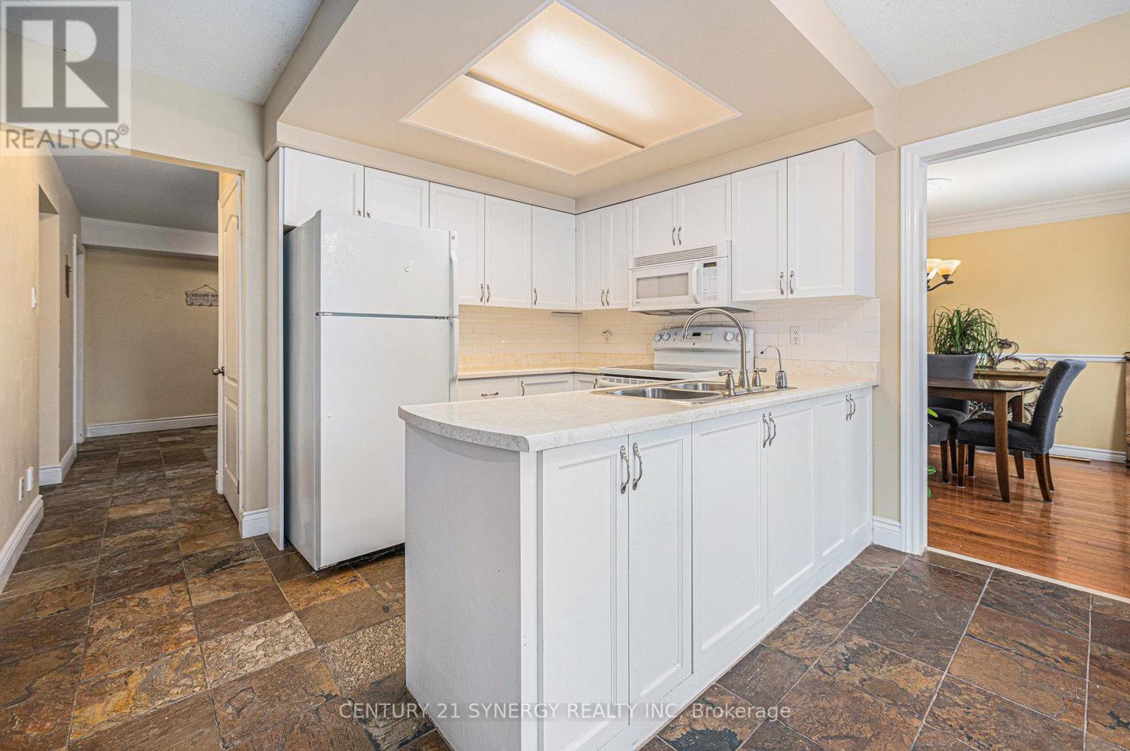 666 Mathieu Way, Ottawa, Ontario  K4A 2R4 - Photo 11 - X12181271